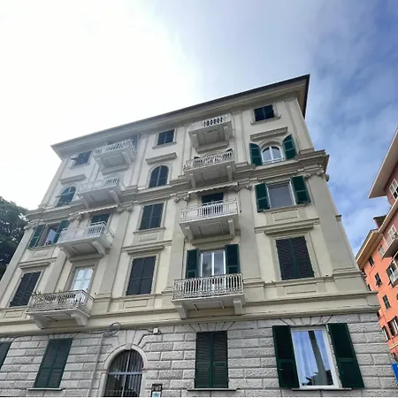 Breathe Liguria - Lucy 1 Bedroom And 1 In A Newly Renovated Nineteenth-century Building In The Historic Center Near The Sea بيت ضيافة 3*