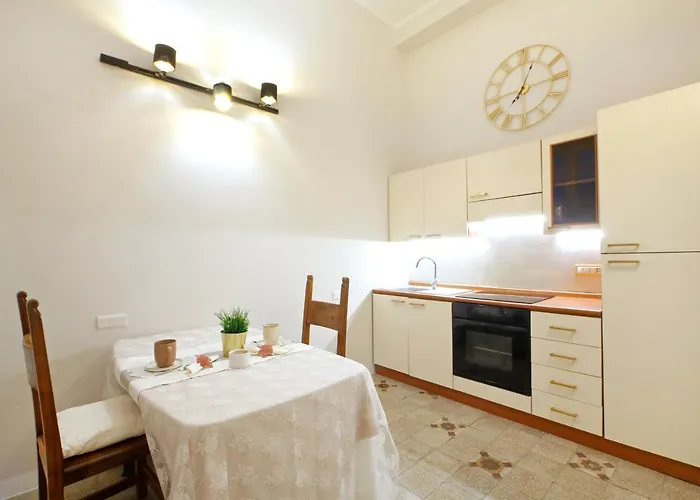 Breathe Liguria - Lucy: Historic Center Seaside