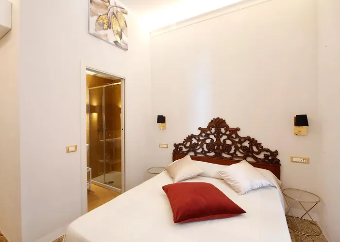 Guest house Breathe Liguria - Lucy: Historic Center Seaside 3*