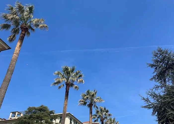 Breathe Liguria - Lucy: Historic Center Seaside Guest house 3*