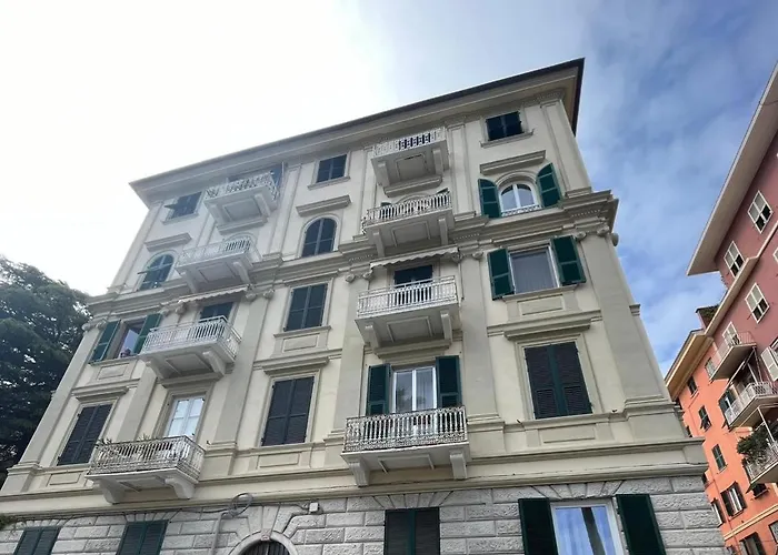 Breathe Liguria - Lucy: Historic Center Seaside Guest house 3*